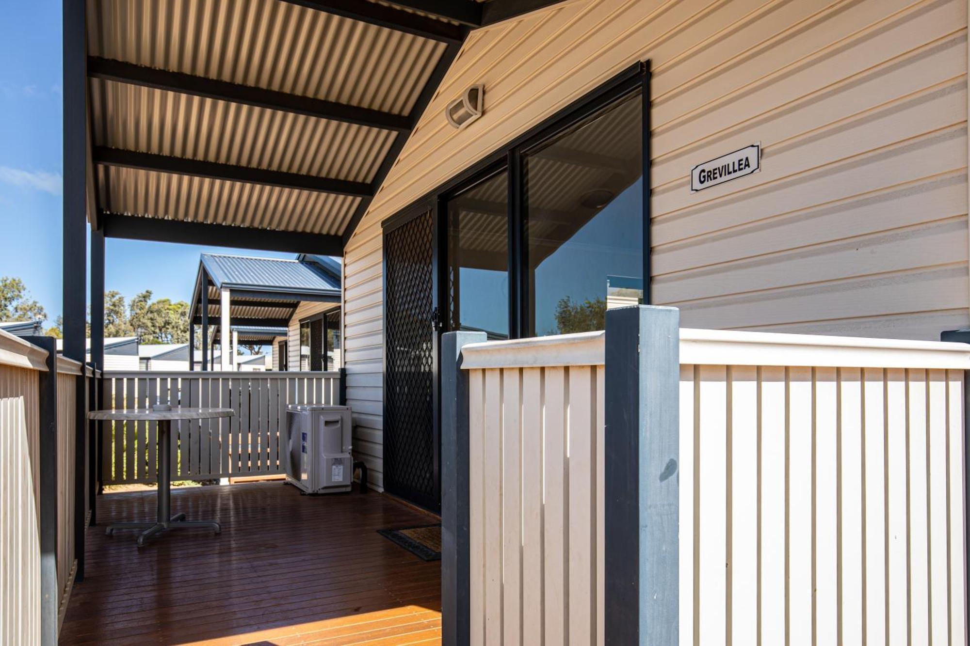 ホテル Jurien Bay Tourist Park エクステリア 写真