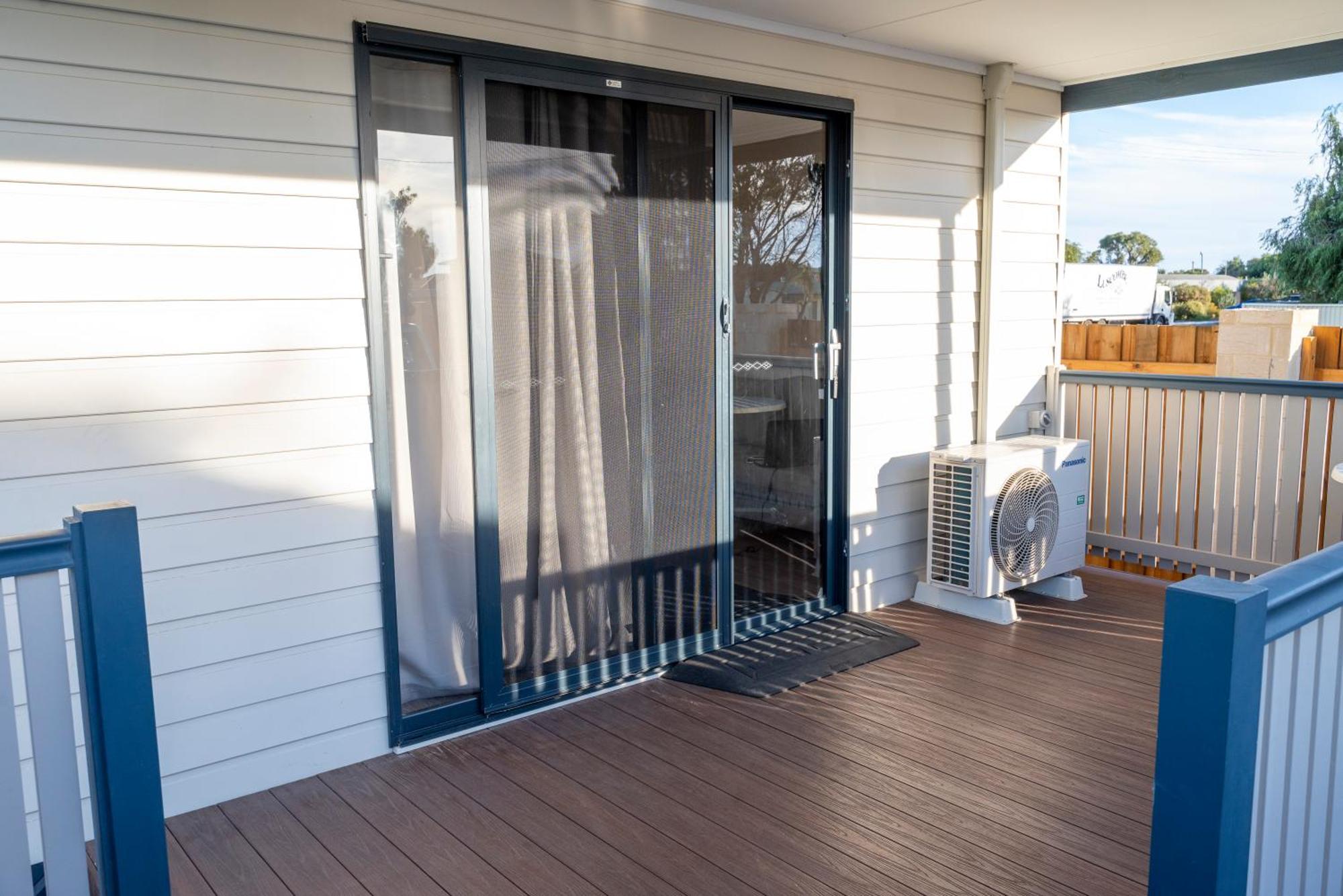 ホテル Jurien Bay Tourist Park エクステリア 写真