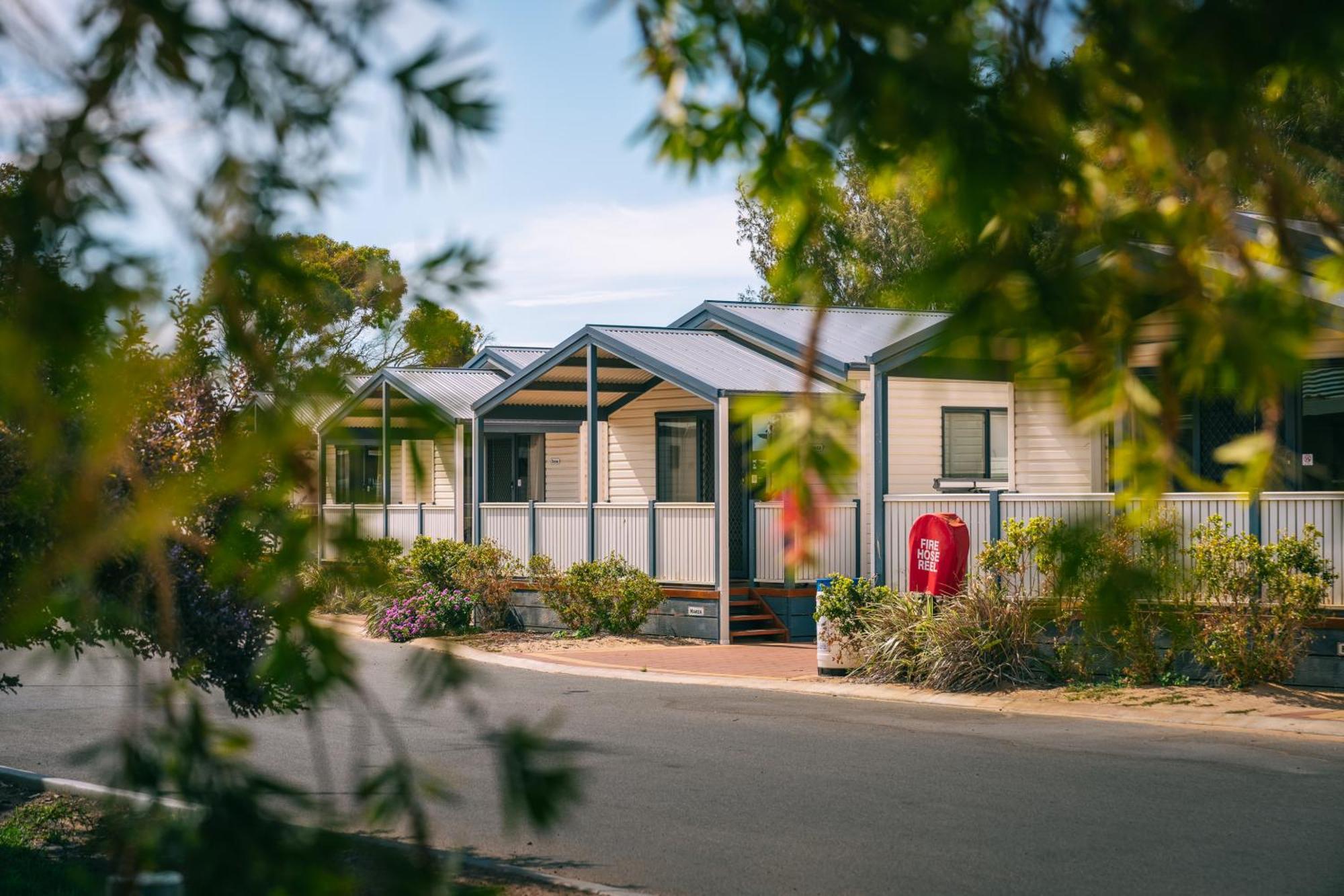 ホテル Jurien Bay Tourist Park エクステリア 写真