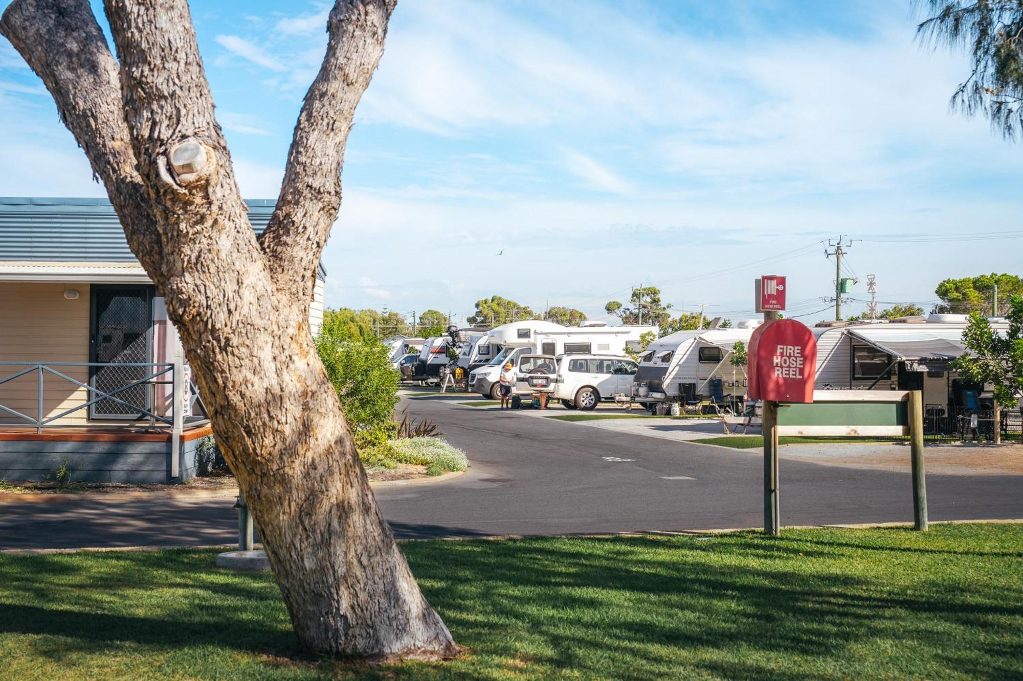 ホテル Jurien Bay Tourist Park エクステリア 写真